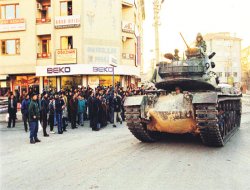 28 Şubat`da 300 askere inceleme