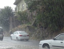 Bitlis yağışlı havanın etkisine girdi