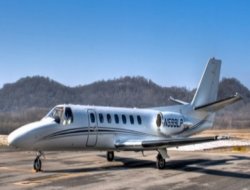 ABD`de uçak karayoluna indi