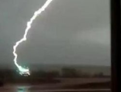 Yıldırım isabet eden çoban öldü