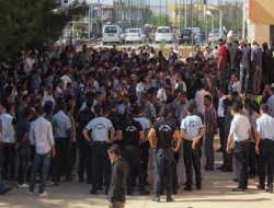 Siverek'te İş-Kur başvuruları olaylı başladı