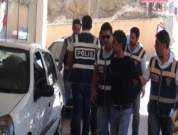 Dolandırıcılık çetesi yakalandı