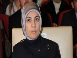 Merve Kavakçı "Demirel'den şikayetçiyim"