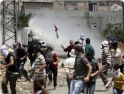 Gazze Sınırındaki Gösterilere İşgal Polisi Müdahalesi