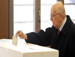 İtalya'da siyasi kriz büyüyor