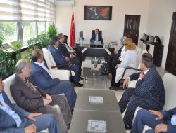 "Valiliğin TOKİ'lere taşıdığı suyun parasını belediye alıyor"