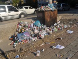 Batman Belediyesi neden çöpleri toplamıyor?