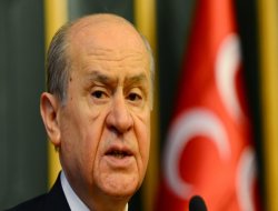 Bahçeli'den Demokratikleşme Paketi'ni eleştiri