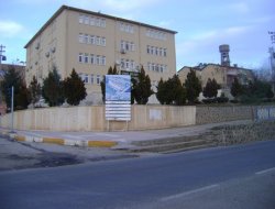 BDP’li Çınar Belediyesine bağlı bahçeye sapık isim skandalı!