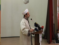 Görmez'den AP'ye "sünnet" tepkisi