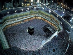 Kabe`de milyonlar bir araya geldi