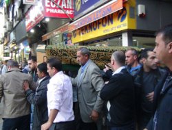 İki çocuk annesi zehirlenerek can verdi