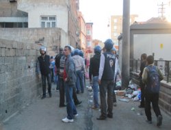 PKK/BDP halkı mağdur etmeye devam ediyor