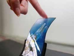 Bükülebilir ekranlı cep telefonu dönemi