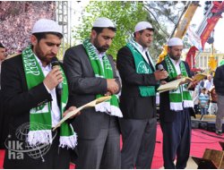 İlahi Sanatçılarından Kutlu Etkinlik Yorumu