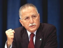 ABD`den Ekmeleddin İhsanoğlu`na ödül