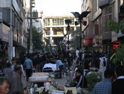 Çarşı-pazarda bayram hareketi başladı