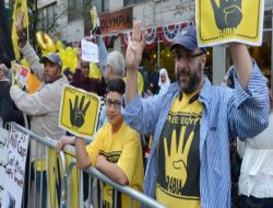 Mısır'da Gösteriler Bayramda da Devam Etti