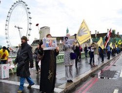 Londra`da Mısır protestosu
