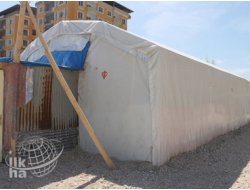 Çadır Mescitler Oyalıyor