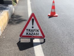 Servis aracı takla attı: 1 ölü, 23 yaralı