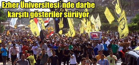 Ezher Üniversitesi`nde darbe karşıtı gösteriler sürüyor