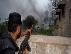 Karaçi`de silahlı çatışmalar: 10 kişi öldü