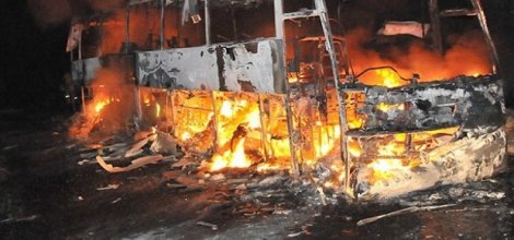 Yanan otobüste 40 kişi hayatını kaybetti
