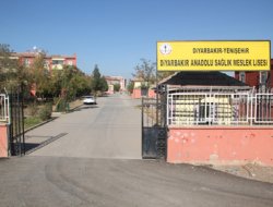 Sınavlar başladı ama öğretmen yok