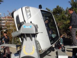 Simülasyon aracı ile emniyet kemeri anlatıldı