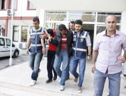 Mersin'de telefon dolandırıcıları adliyeye sevk edildi