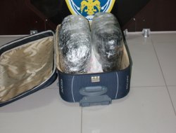 Bingöl'de 10 kilo esrar ele geçirildi