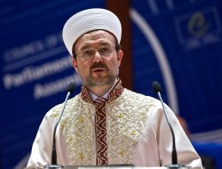 Diyanet İşleri Başkanı Mehmet Görmez: "Noel, Kumar, İçki, Toto, Loto İnsanı Rabbinden Uzaklaştırır"