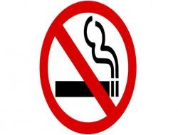 Sigaraya açık alanda yasak geliyor