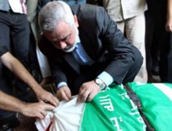 İsrail Askerleri 2 Genci Şehit Etti