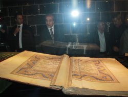 Diyarbakır'da 'Mukaddes Miras Sergisi' açıldı