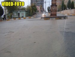 Çınar’da Sağanak Yağış Hayatı Olumsuz Etkiledi