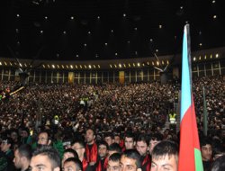 İstanbul'da on binler Hz. Hüseyin'i andı