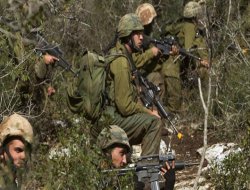 İsrail, asker öldüren çocuğun köyünü bastı