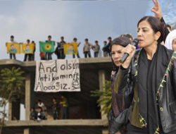 Büyük Tehlike Geliyorum Diyor