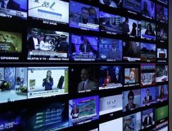 Bakanlık 7 TV kanalını kapattı