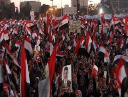 Mısır'da Darbe Karşıtı Protestolar Devam Ediyor