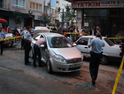 Kaza yapan araçtan esrar ve ruhsatsız tabanca çıktı