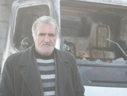 Ağrı'da bir vatandaşın aracı yakıldı