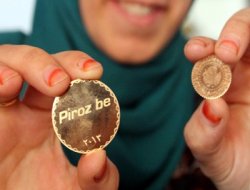 İşte Barzani'nin dağıttığı altın!