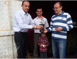 571 Adet Gül Dikildi