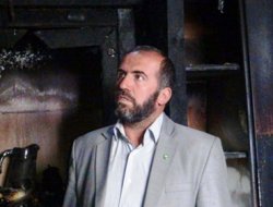 HÜDA PAR Şırnak Teşkilatı evi yanan aileyi ziyaret etti