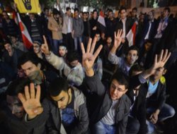 Şehitler, katliamın 100. gününde dualarla anıldı