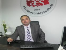 'Dershaneler hem veliyi hem de öğretmeni sömürmektedir''