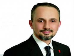 `Çağdaş eğitim adı altında İlkokullarda Zeus tanrısı öğretiliyor`